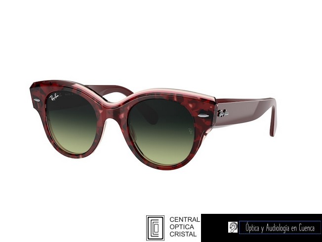 RAY BAN